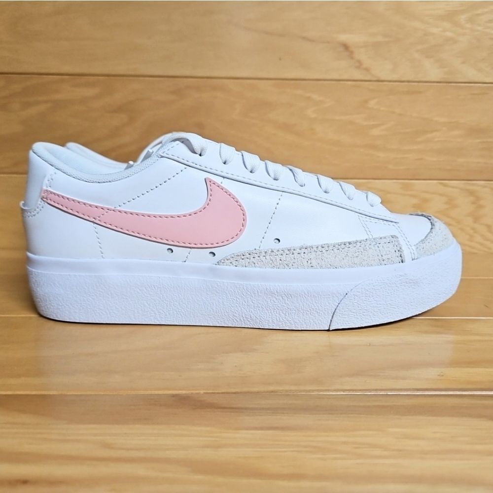Nike Blazer Low Platform Womens White Pink Glaze Shoe DJ0292-103 - Picture 2 of 12